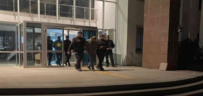 Susurluk’ta Yabancı Uyruklu 3 Kişiye Uyuşturucu Operasyonu