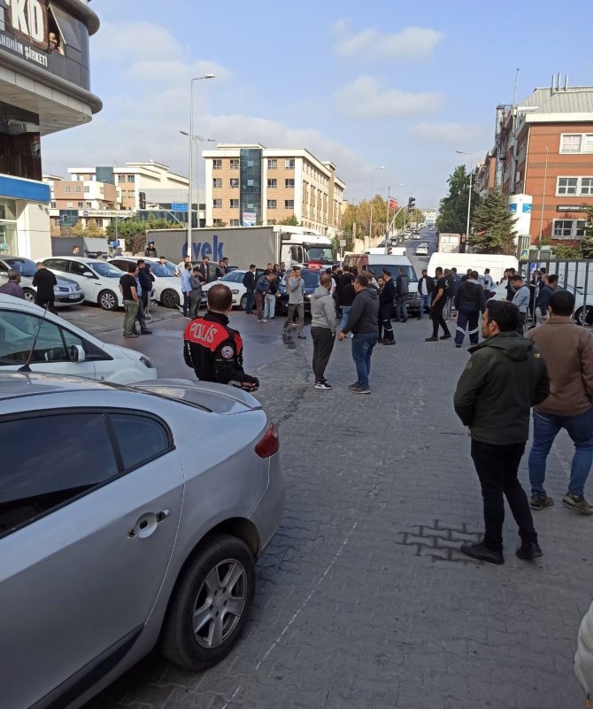 Banka Aracını Takip Ederek Gasp Etmeye Çalışanlar Suçüstü Yakalandı