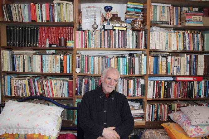 Yıllarca Öğrenci Yetiştiren Eğitimci, Emekli Olduktan Sonra Sebze Ve Tahıl Yetiştirmeye Başladı