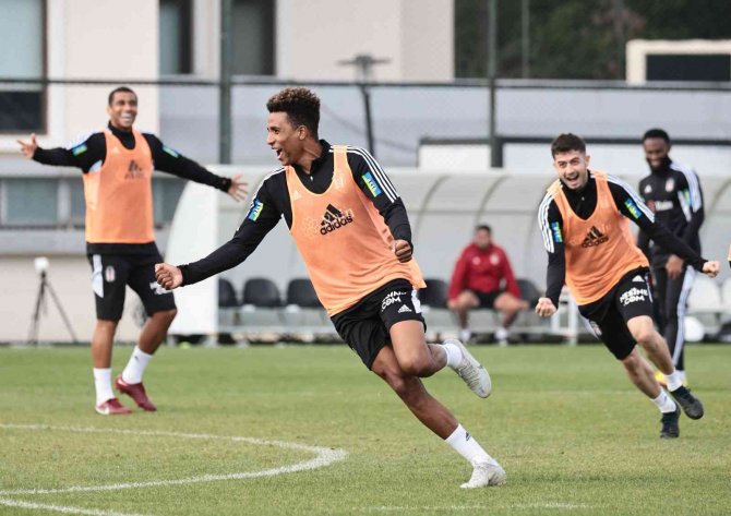 Beşiktaş, Galatasaray Maçının Hazırlıklarını Sürdürdü