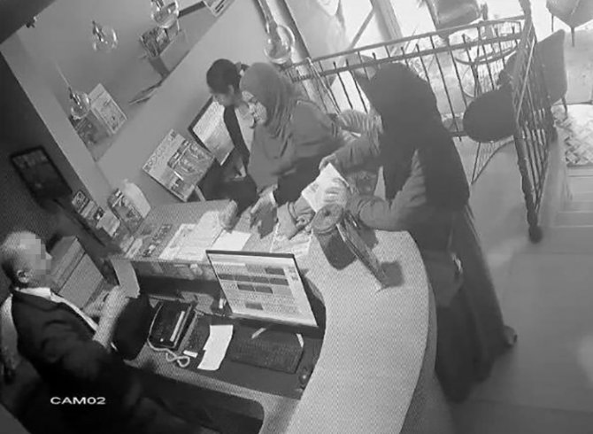 Beyoğlu’nda Pes Dedirten Olay: İ̇şe Başladığı İlk Gün Müşteriden "Oda Parası" Adı Altında 2 Bin Pound Aldı