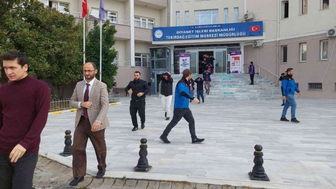 Deprem Tatbikatı Ders Başında Yakaladı