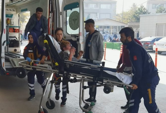 Bursa’da Tiner Dehşeti : 1’i Ağır 2 Yaralı