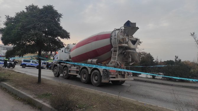 Beton Mikserinin Altında Kalan 14 Yaşındaki Bisikletli Gencin Acı Sonu