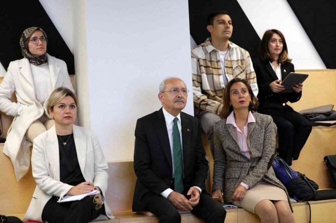 Chp Lideri Kılıçdaroğlu, Londra’da Yatırım Şirketi Blenheim Chalcot’ı Ziyaret Etti