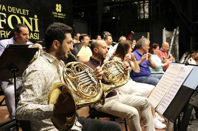 "Korona Virüs" Konçertosu