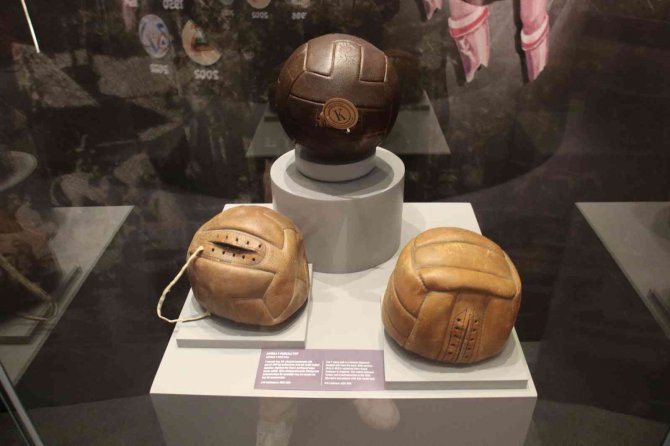 ’Şut Ve Gol: Türk Futbol Tarihi Sergisi’ Tarihe Işık Tutuyor