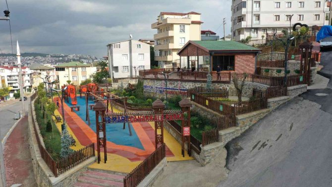 Bu Parkı Çocuklar Çok Sevecek