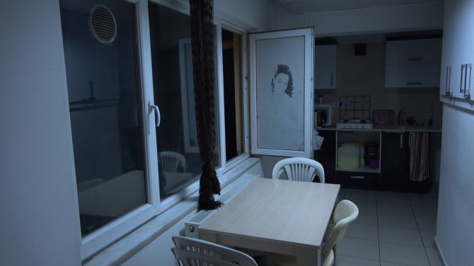 Kuaför Dükkanını Silip Sonra Soyan Titiz Hırsız Yakalandı