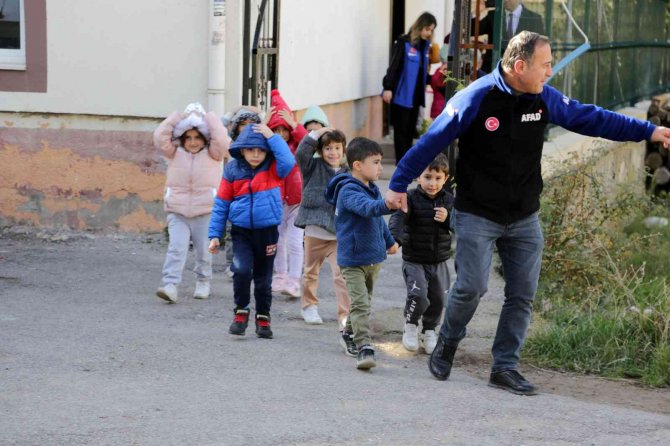 Gümüşhane’de Deprem Anı Tatbikatı Yapıldı