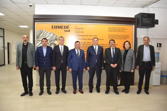 Kamu Başdenetçisi Malkoç, Bağlar Belediye Başkanı Beyoğlu’ndan Hizmetler Hakkında Bilgi Aldı