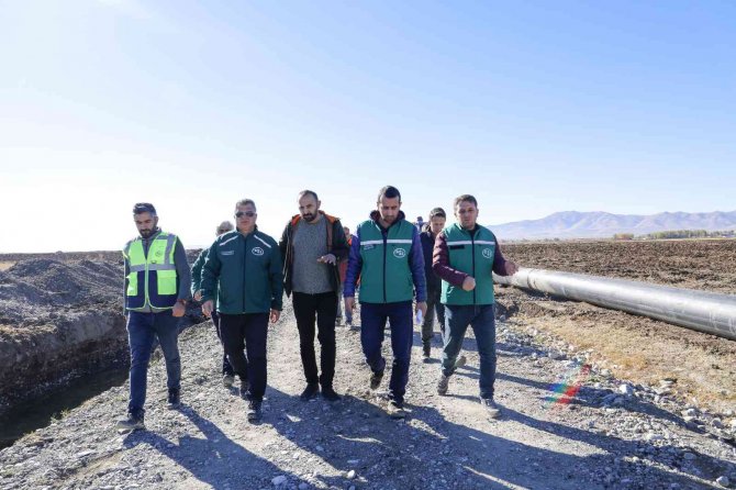 Bölge Müdürü Yavuz; Ağrı Yazıcı Sulaması 2 Kısım İnşaatında Ve Derecek Barajında İncelemelerde Bulundu