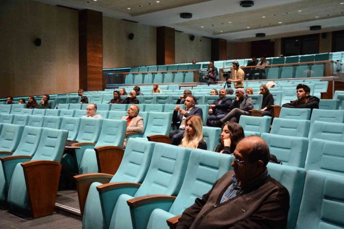 İ̇stanbul 9 Katmanlı Bir Yerleşime Sahip