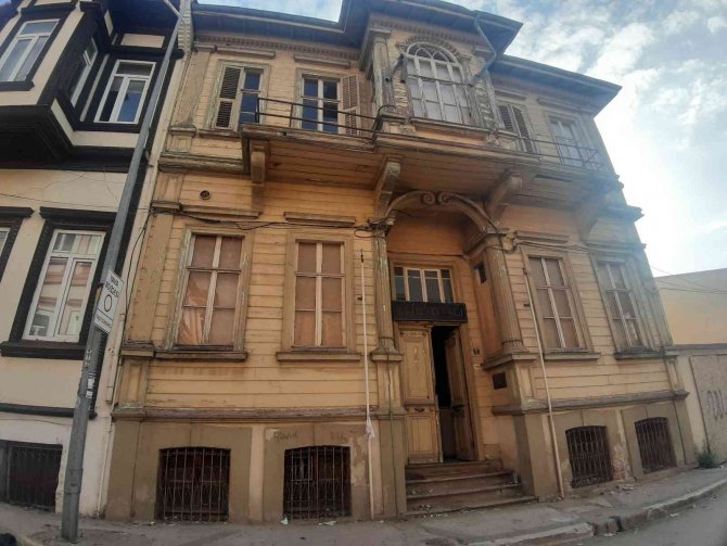 Baro Konağı Aslına Uygun Şekilde Restore Ettirilerek Yeniden Hayata Kazandırılacak