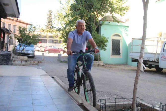 Menemen Yerken Çaldırdığı Bisikletine Kavuştu