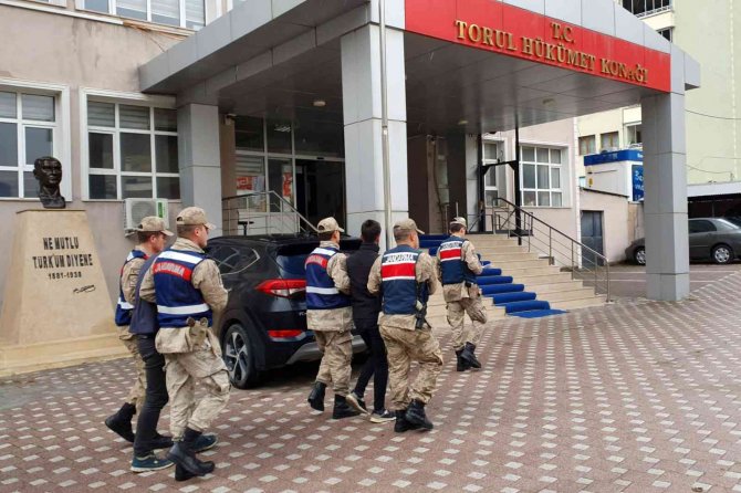 Kablo Hırsızları Jandarmadan Kaçamadı