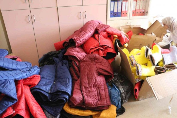 Ankara’dan Yüksekovalı Öğrencilere Yardım Eli