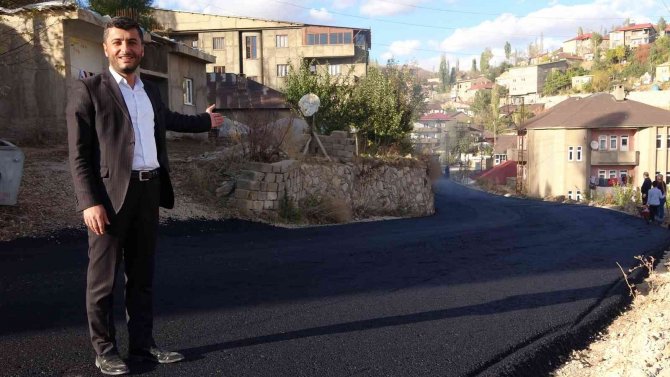 Yüksekova’da 40 Yıllık Yol Asfaltlama Sıkıntısı Giderildi