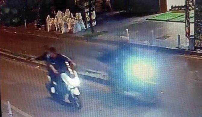 İ̇stanbul’da Dehşet Anları Kamerada: Önce Silahla Vurdular Sonra Sopayla Dövdüler