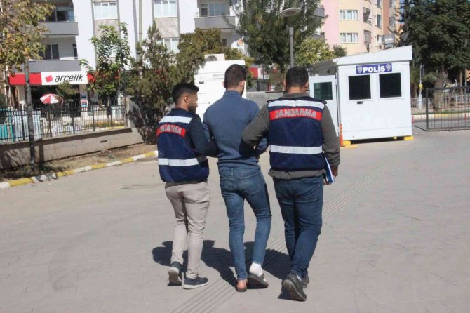 Pkk/pyd/ypg’li Terörist Tutuklandı