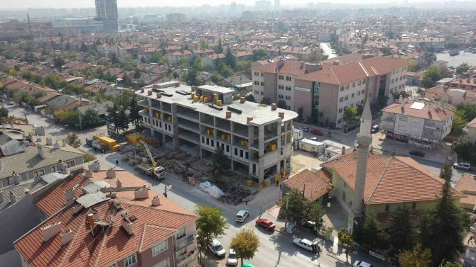 Başkan Altay: “Şehrimize Güzel Bir Bina Daha Kazandırıyoruz”