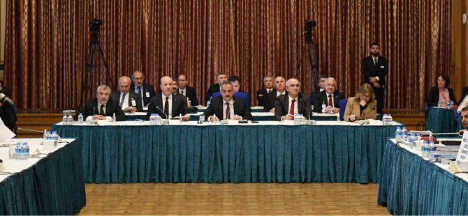 Bakan Özer: “Kayıt Dışı Öğrenci Çağ Nüfusu İçin Takip Sistemi Kurarak, Herkesin Eğitimle Buluşmasını Sürdürülebilir Kılacağız”