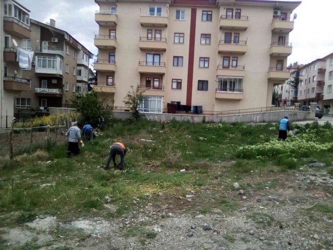 Pursaklar Belediye Başkanı Çetin: “Daha Temiz İlçe Oluşturmak Adına Temizlik Sürdürüyoruz”