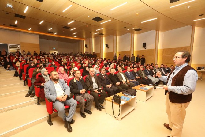 "Son Hurefe: Deizm" Konferansı Büyük İlgi Gördü