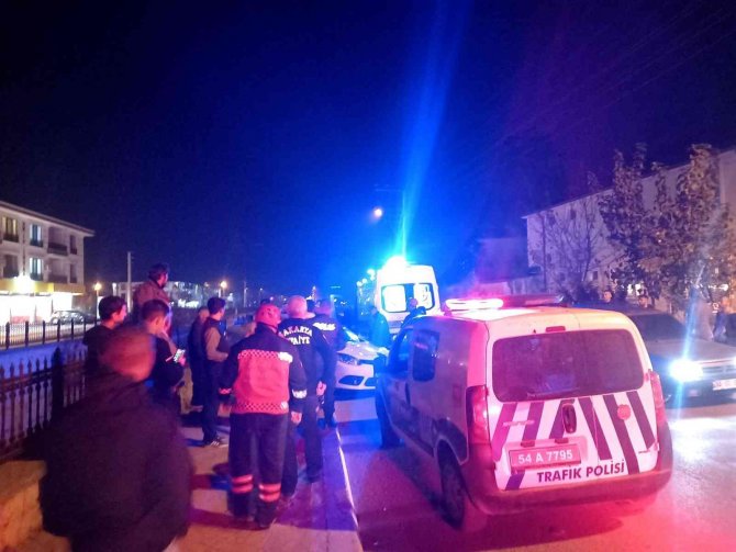 İ̇ki Otomobil Çarpıştı, Sürücüler Kazayı Yara Almadan Atlattı