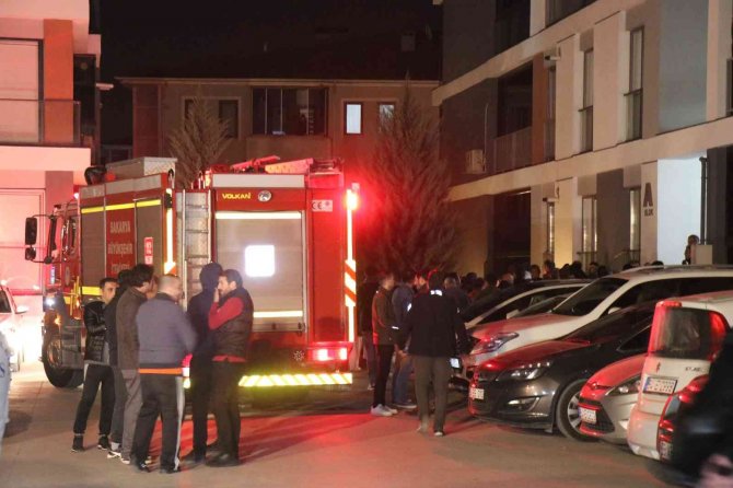Ayrıldığı Eşinin Evinde Kendini Yaktığı İddiası