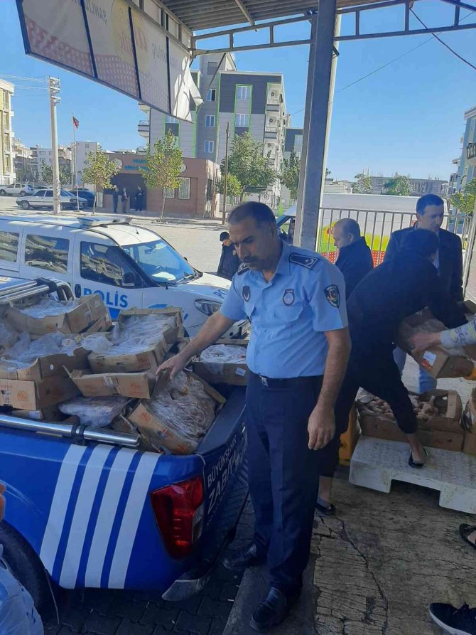 Şanlıurfa’da 1 Ton Bozuk Tavuk Eti Ele Geçirildi
