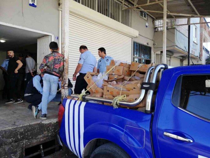 Şanlıurfa’da 1 Ton Bozuk Tavuk Eti Ele Geçirildi