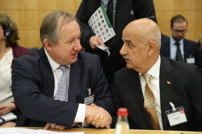 Tarım Ve Orman Bakanı Kirişci, Paris’te İkili Temaslarını Sürdürüyor