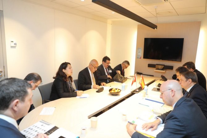 Tarım Ve Orman Bakanı Kirişci, İ̇spanyalı Mevkidaşı Puchades’le Bir Araya Geldi