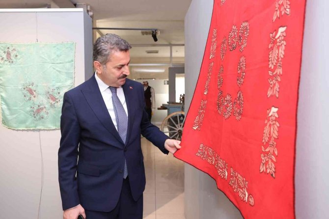 Başkan Eroğlu: "Yazmanın Başkenti Tokat’tır"