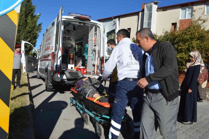 Tavşanlı’da Trafik Kazası 2 Yaralı