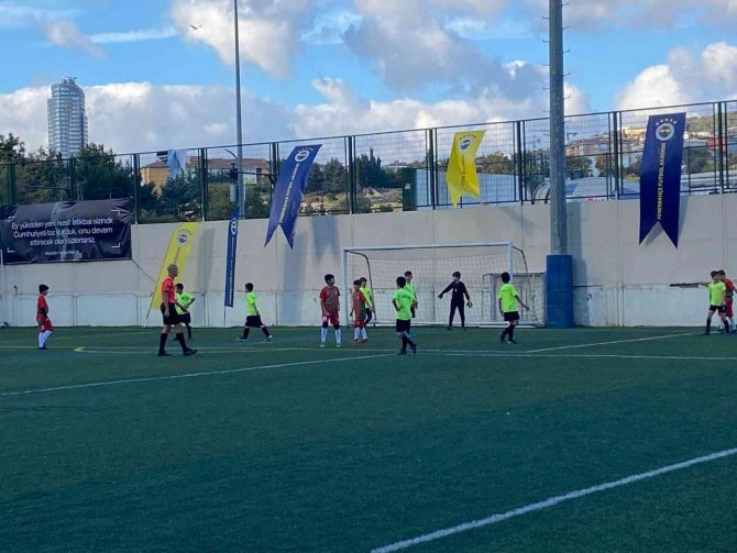 1308 Osmaneli Belediyespor ’U-11 Cumhuriyet Turnuvası’a Katıldı