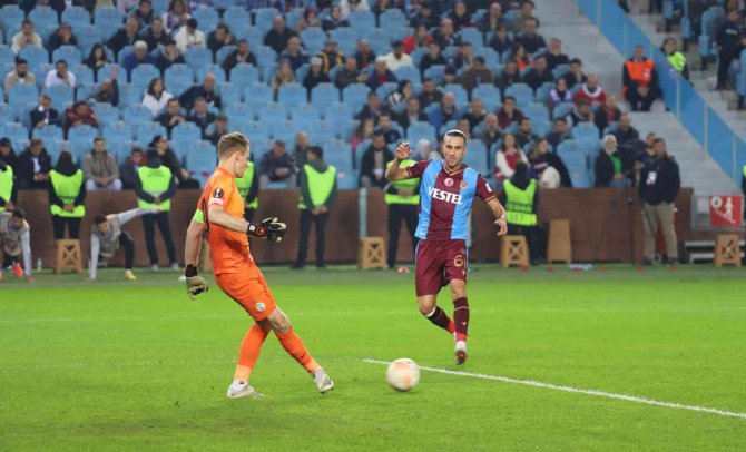 Uefa Avrupa Ligi: Trabzonspor: 1 - Ferencvaros: 0 (Maç Sonucu)
