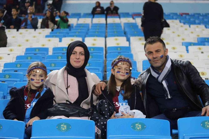 Uefa Avrupa Ligi: Trabzonspor: 1 - Ferencvaros: 0 (İ̇lk Yarı)