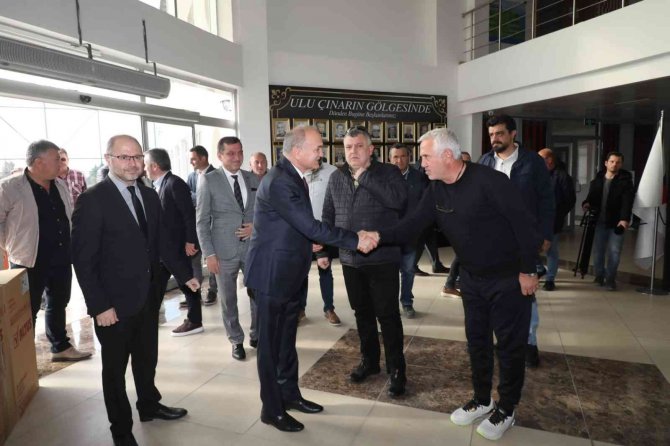 Maraton Tribünü Taşınacak