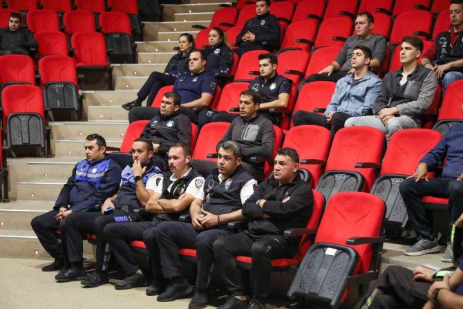 Bodrum’da Zabıta Ekiplerine Güvenli Sürüş Eğitimi