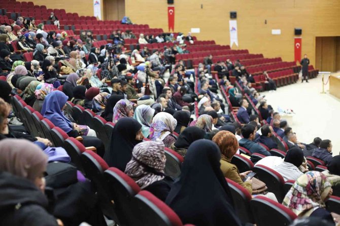 6. Uluslararası Ahmed-i Hani Sempozyumu, “Ahlak Ve İ̇nşâ” Teması İle Başladı