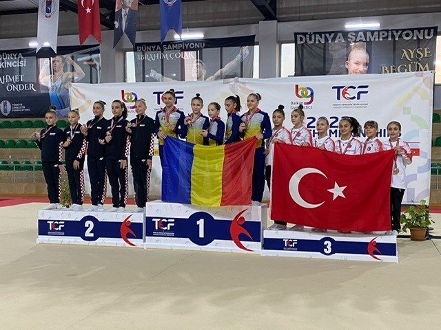 Başkan Erdem’den Ödüllü Sporculara Kutlama