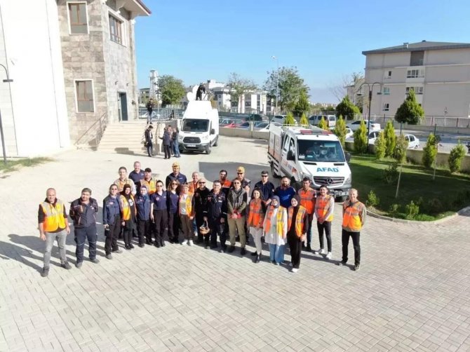 Tatbikatlar Afetlere Hazırlıkta Büyük Önem Taşıyor