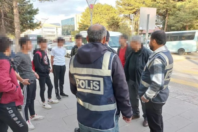 Okul Çevrelerinde Denetimler Sürüyor