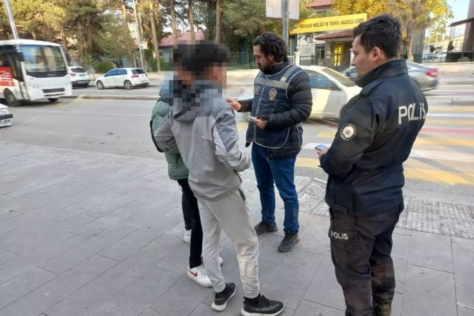 Okul Çevrelerinde Denetimler Sürüyor