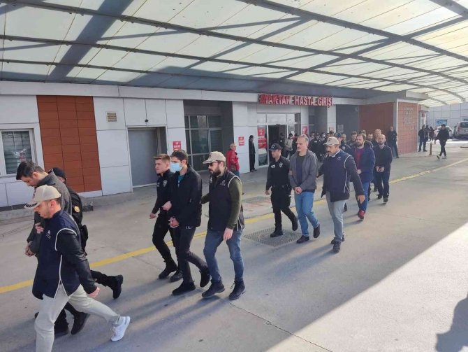22 Fetö Şüphelisi Adliyeye Sevk Edildi