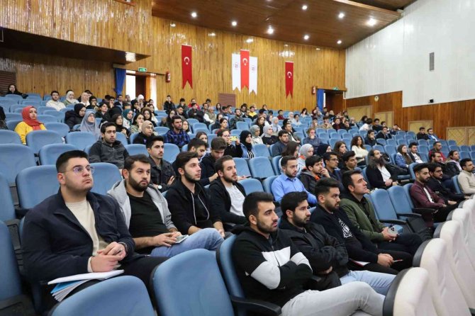 Fü’de Tübi̇tak 2209-a Proje Yazma Eğitimleri Verildi