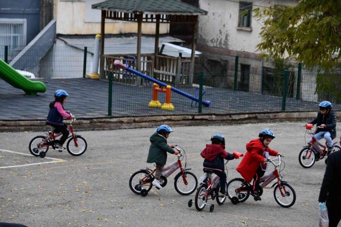 Organ Bağışına Farkındalık İçin Pedal Çevirdiler
