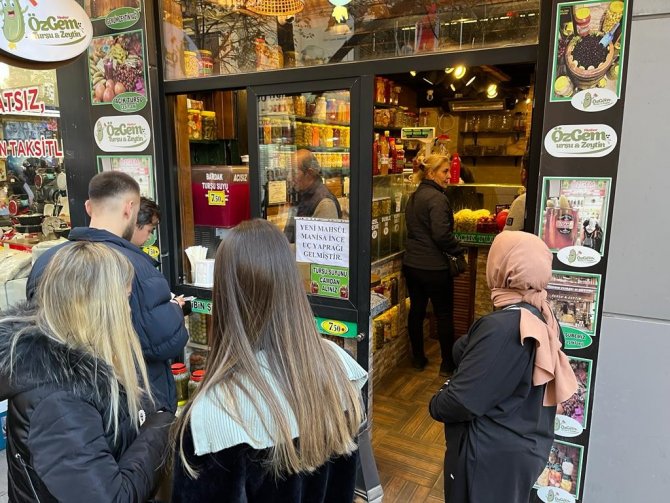 Hastalıklar Çoğaldı, Vatandaşın Turşu Suyuna Talebi Arttı